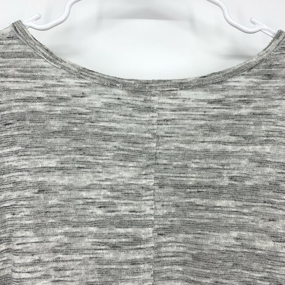 Anthropologie Eri + Ali Top Gray Beige Crochet Split Sleeve - Picture 8 of 9